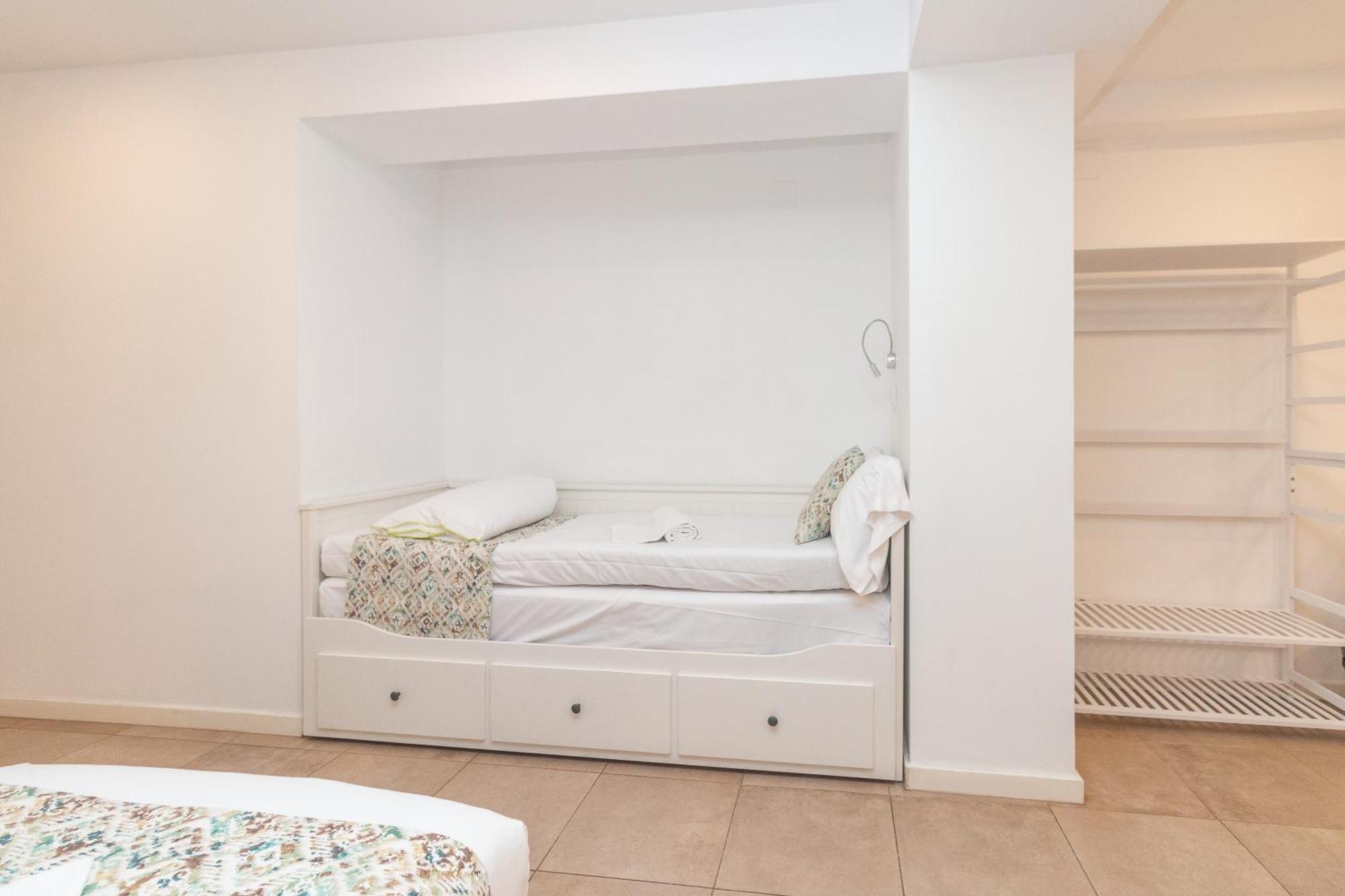 Bet Apartments - Abastos Βαλένθια Δωμάτιο φωτογραφία